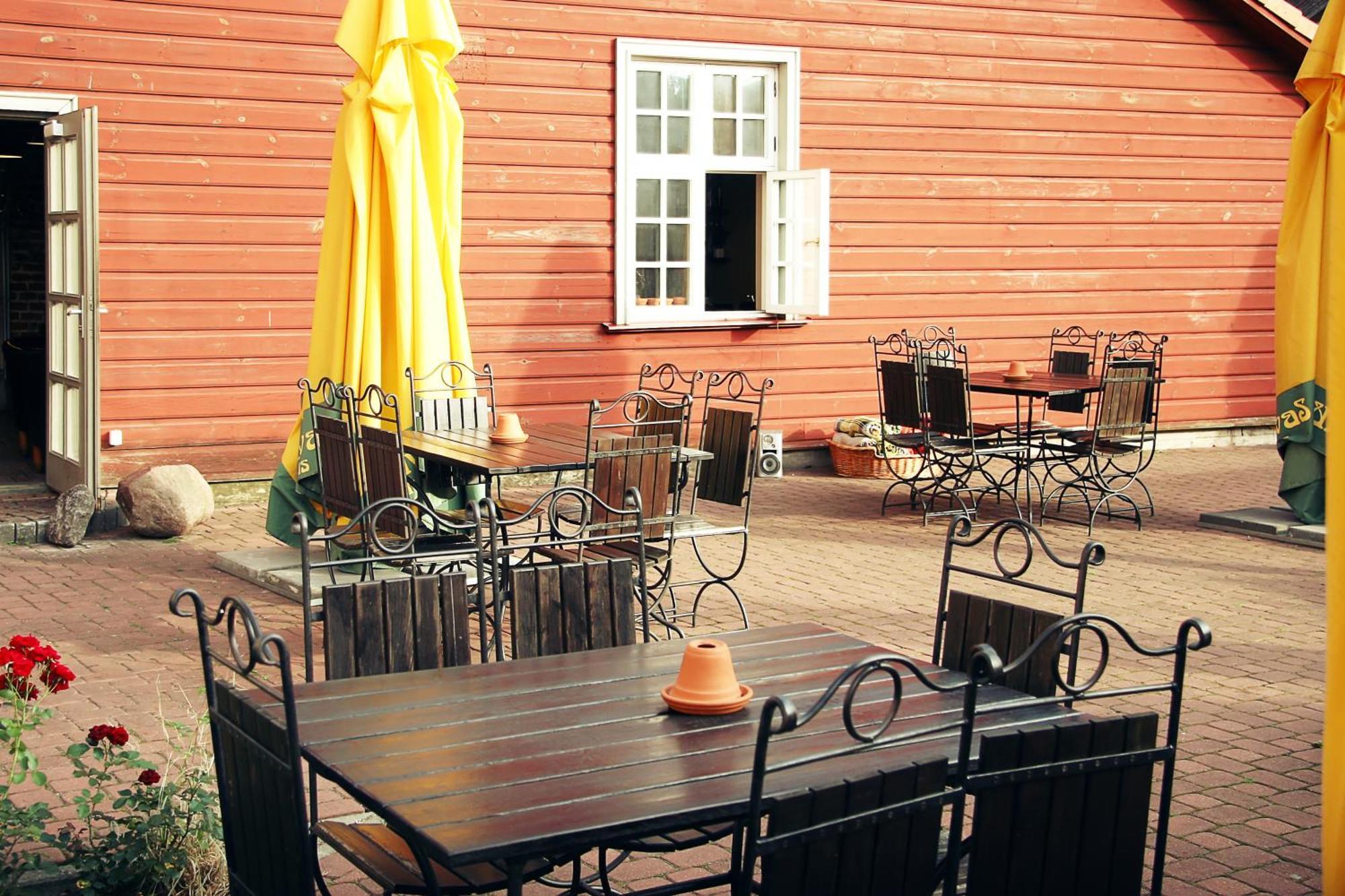 Hotel Kupfernams à Ventspils Extérieur photo